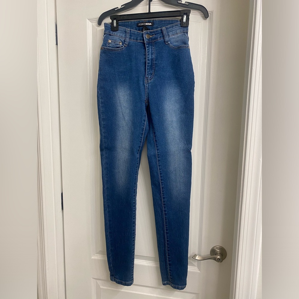 Fashion nova jeans